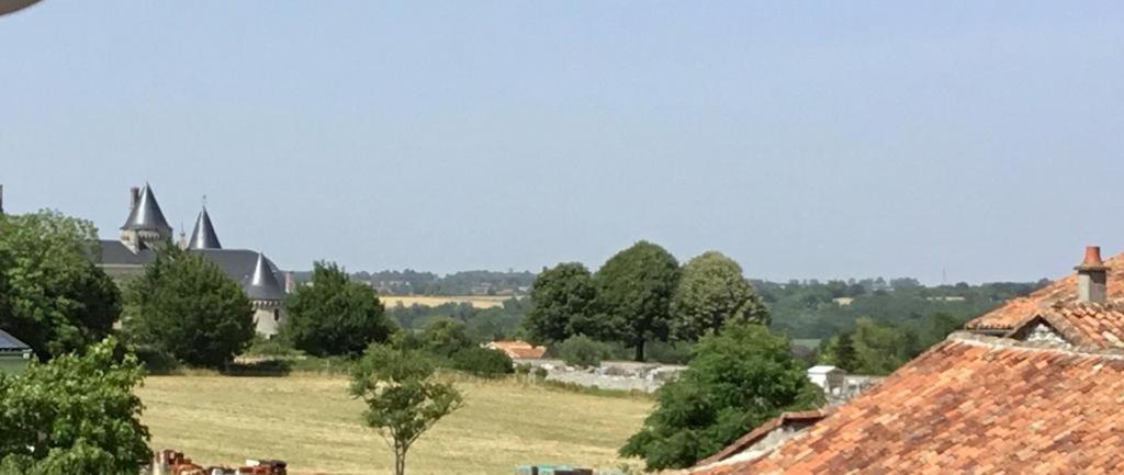 Вилла La Cour Blanche Verteuil-sur-Charente Экстерьер фото